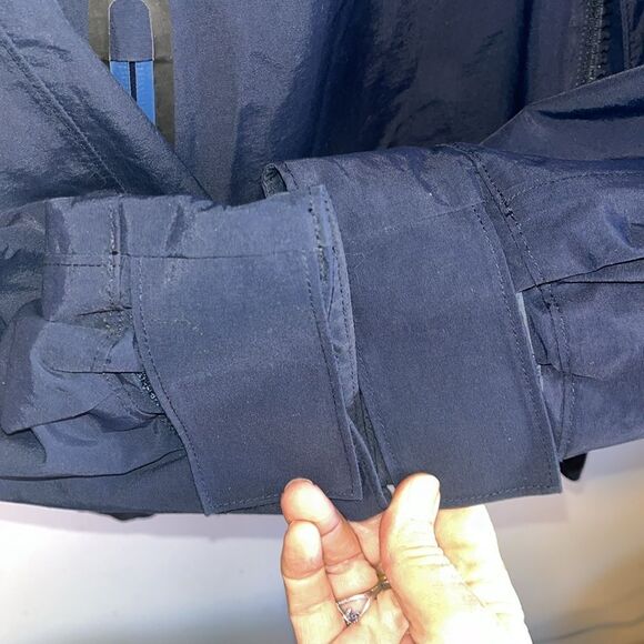 MEN’S SIZE LARGE LANDS’ END CONVERTIBLE WATER/WINDPROOF SQUALL COAT W/DOWN VEST - Picture 6 of 15